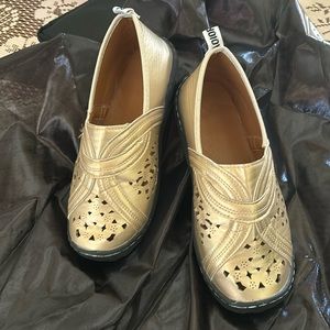 J’AOIOR Gold preused great condition